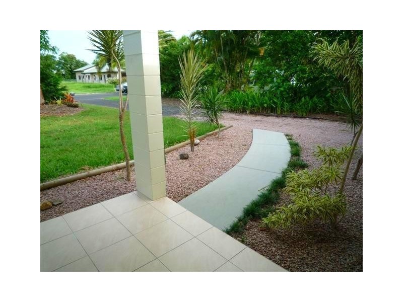 33 Buccaneer Street, South Mission Beach QLD 4852