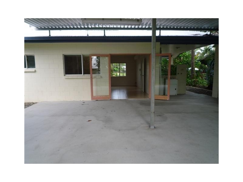 33 Buccaneer Street, South Mission Beach QLD 4852