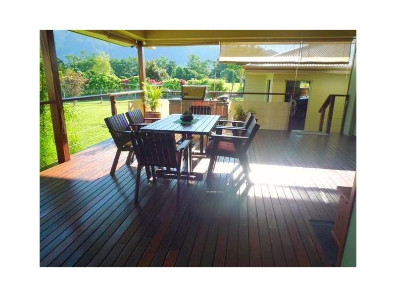 131 Old Tully Road, Tully QLD 4854