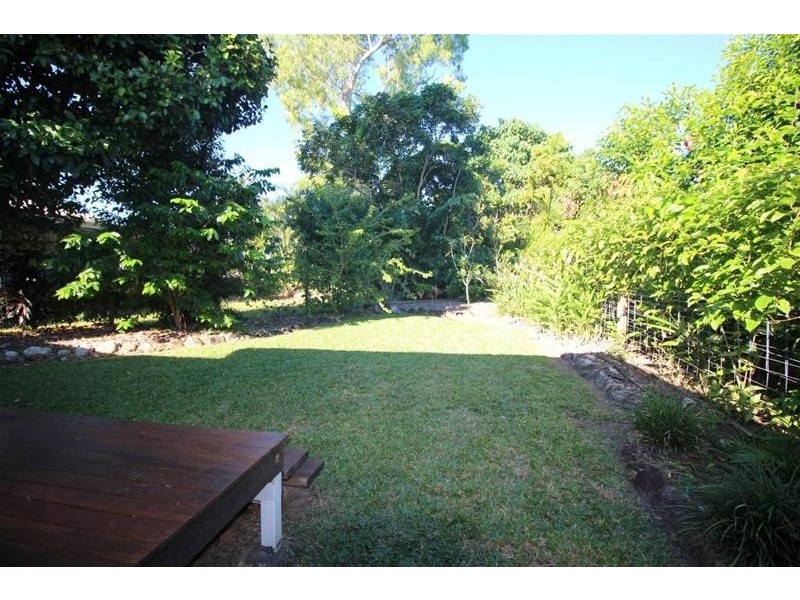 18 Southward Street, Mission Beach QLD 4852