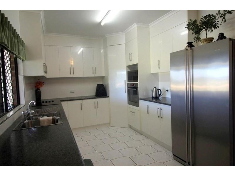 22 Hull Heads Road, Hull Heads QLD 4854