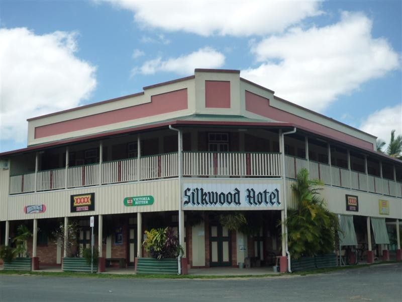 9 Albert Street, Silkwood QLD 4856