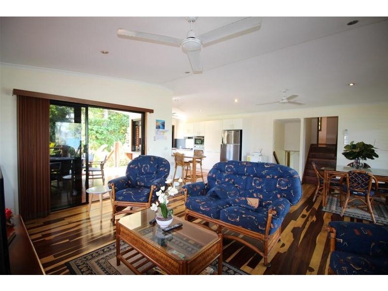 144 Kennedy Esplanade, South Mission Beach QLD 4852