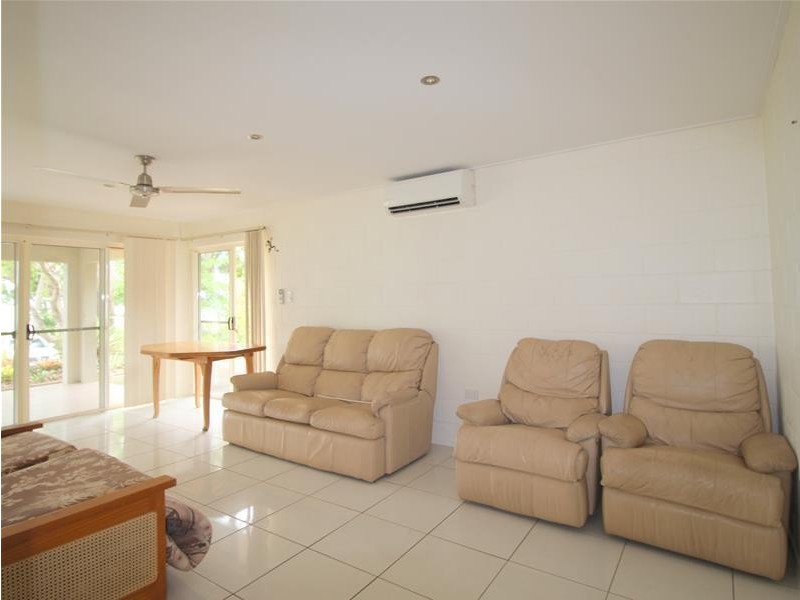 92 Kennedy Esplanade, South Mission Beach QLD 4852