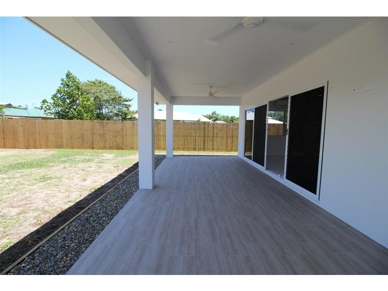 2 Spinnaker Street, South Mission Beach QLD 4852