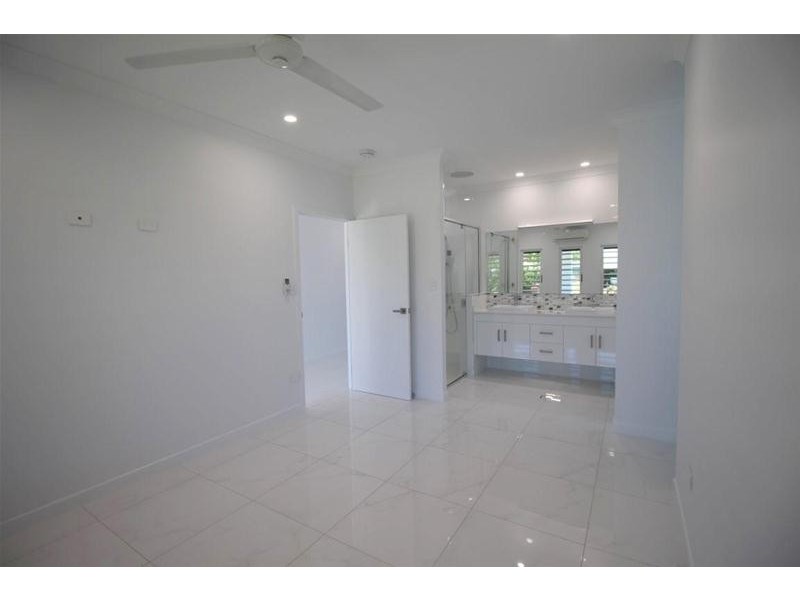 2 Spinnaker Street, South Mission Beach QLD 4852