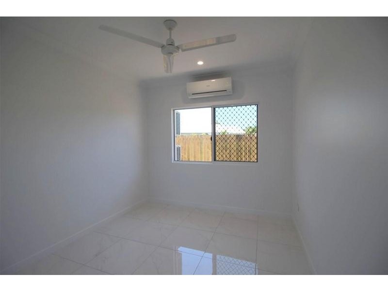 2 Spinnaker Street, South Mission Beach QLD 4852