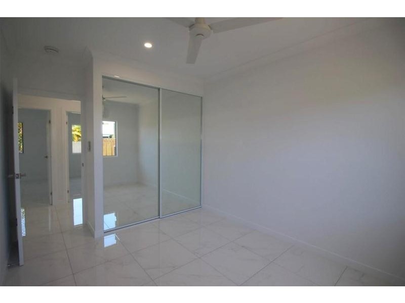 2 Spinnaker Street, South Mission Beach QLD 4852