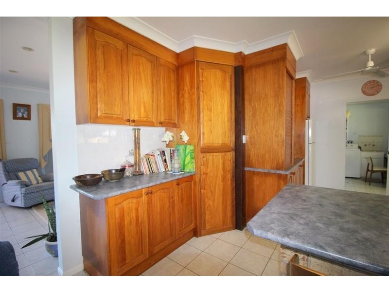 9 Leslie Lane, South Mission Beach QLD 4852