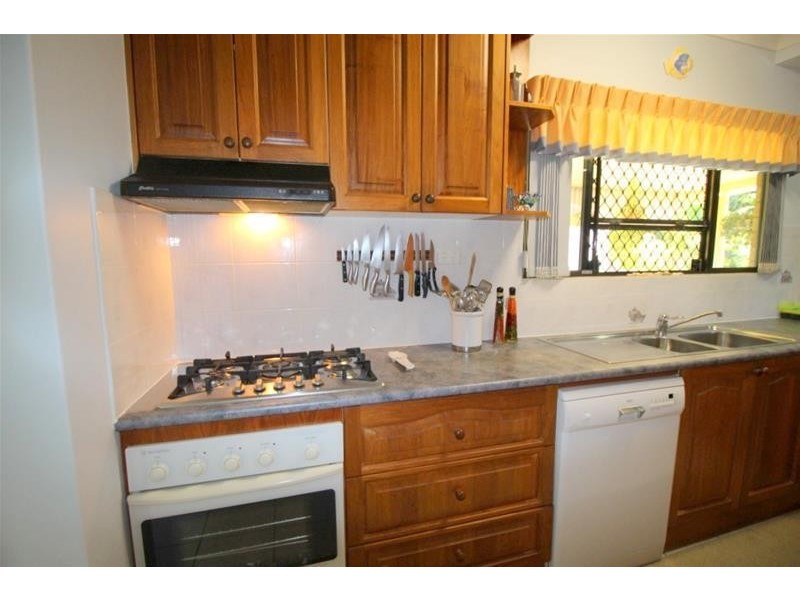 9 Leslie Lane, South Mission Beach QLD 4852