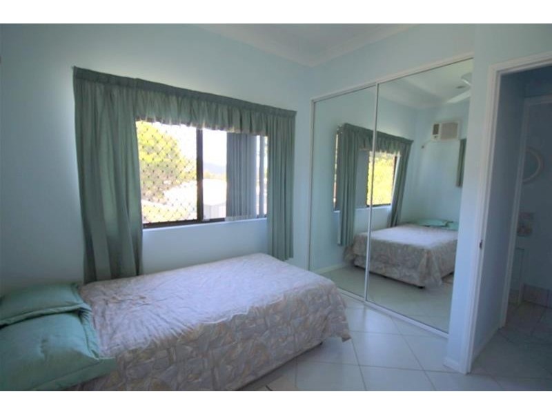 9 Leslie Lane, South Mission Beach QLD 4852