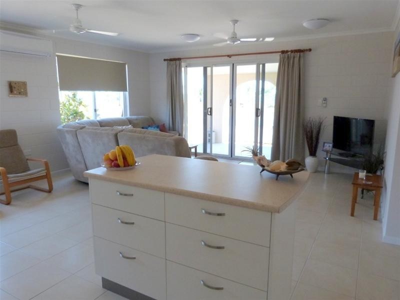 83 Taylor Street, Tully Heads QLD 4854