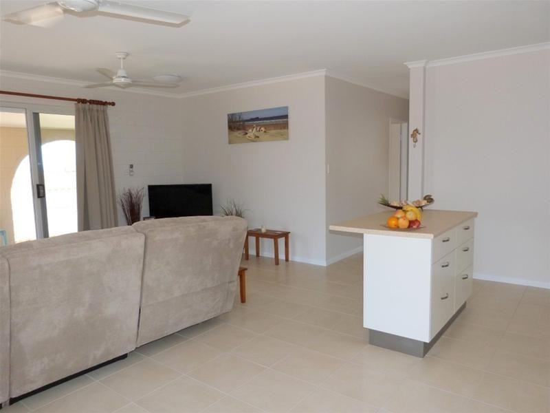 83 Taylor Street, Tully Heads QLD 4854