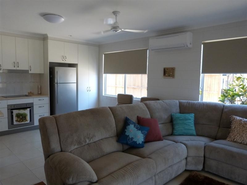 83 Taylor Street, Tully Heads QLD 4854