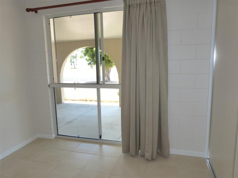 83 Taylor Street, Tully Heads QLD 4854