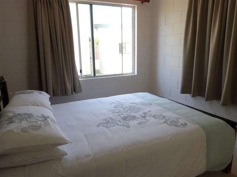 83 Taylor Street, Tully Heads QLD 4854