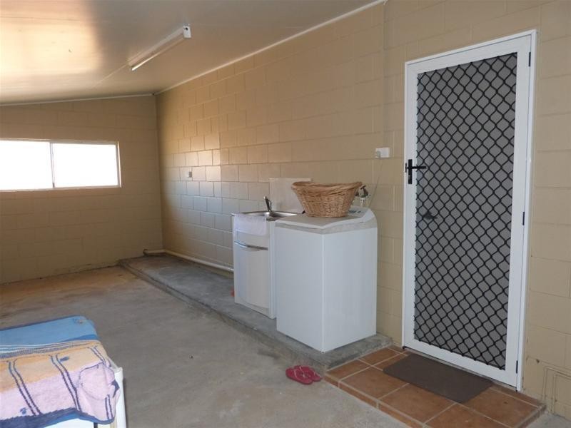 83 Taylor Street, Tully Heads QLD 4854