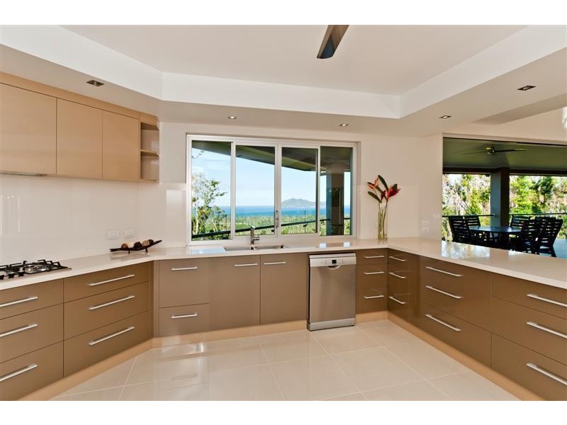 32 Mission Circle, Wongaling Beach QLD 4852