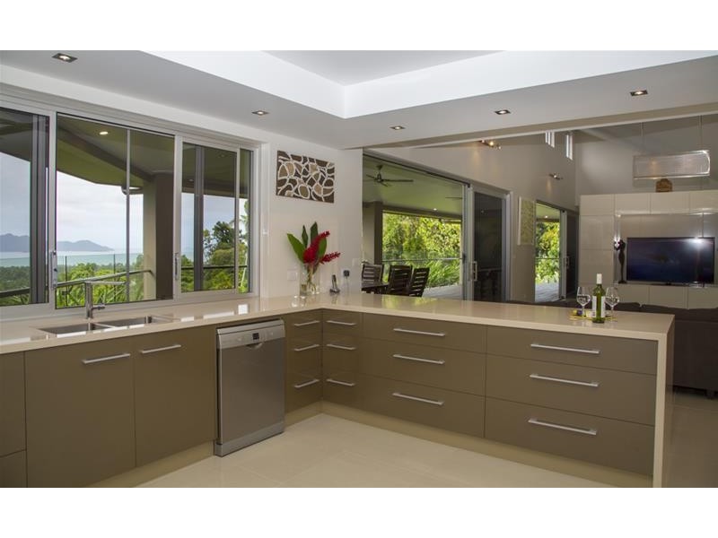 32 Mission Circle, Wongaling Beach QLD 4852