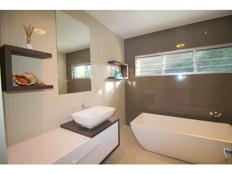 32 Mission Circle, Wongaling Beach QLD 4852