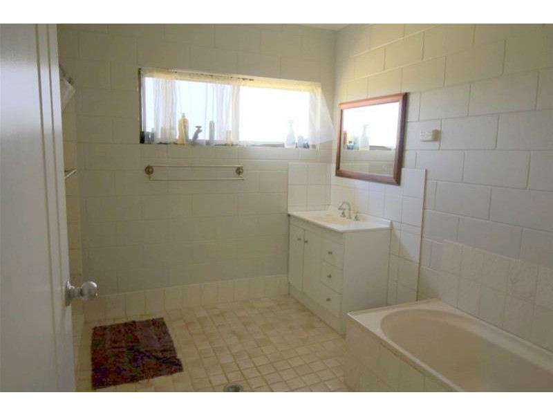 104 Jaffa Road, El Arish QLD 4855