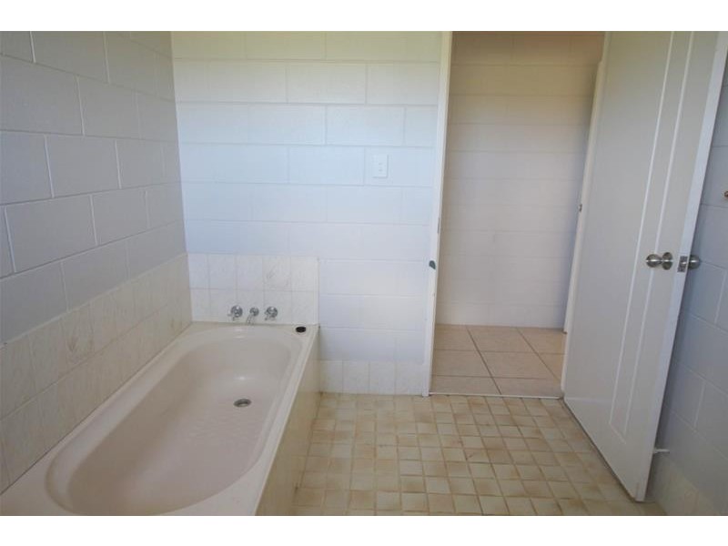 104 Jaffa Road, El Arish QLD 4855