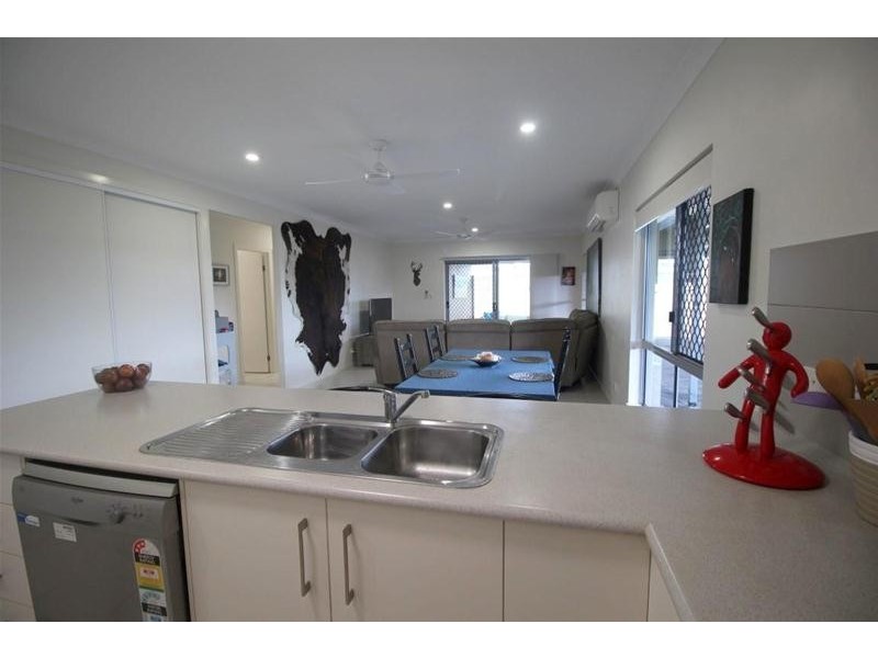 16 Heliconia Court, South Mission Beach QLD 4852