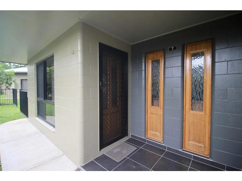 7 Henry Street, Silkwood QLD 4856