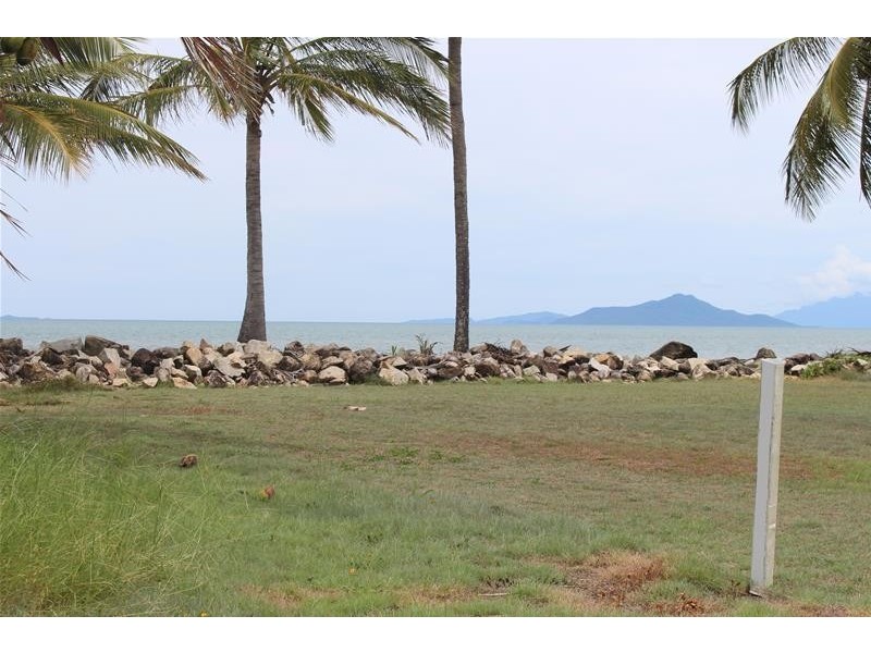Lot 909, 24 Taylor Street, Tully Heads QLD 4854