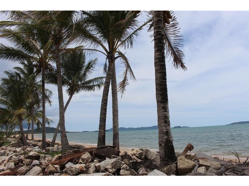 Lot 909, 24 Taylor Street, Tully Heads QLD 4854