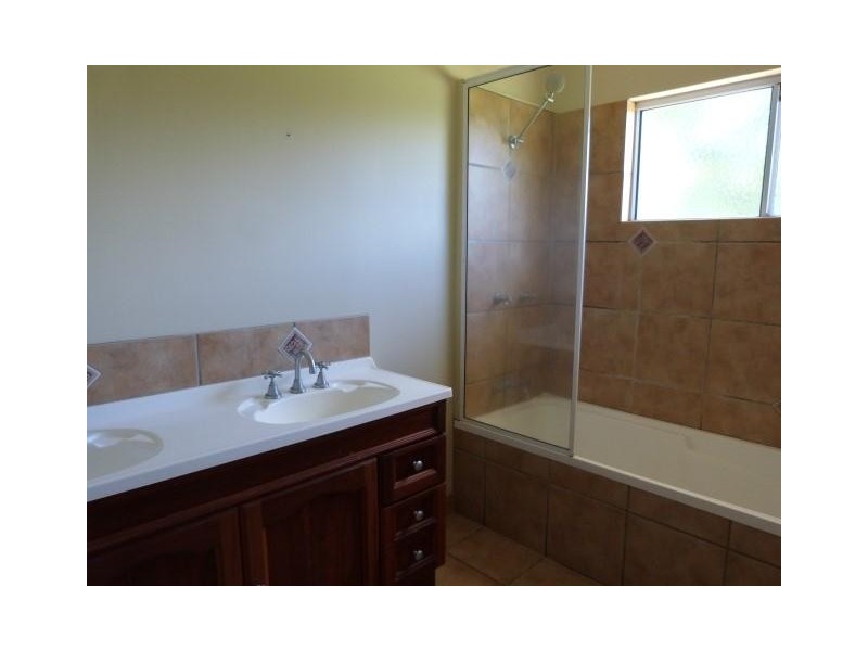 20 Wongaling Beach Road, Wongaling Beach QLD 4852