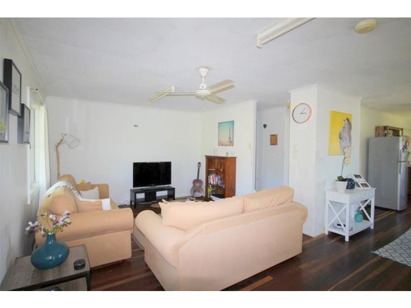 39 Cutten Street, Bingil Bay QLD 4852