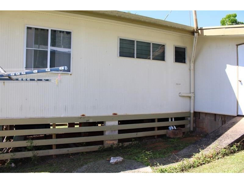 39 Cutten Street, Bingil Bay QLD 4852