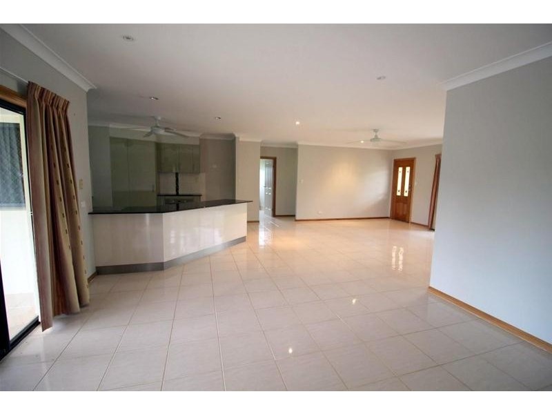 7 Sanctuary Crescent, Wongaling Beach QLD 4852