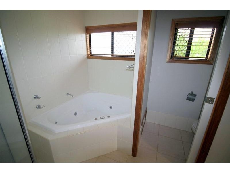 7 Sanctuary Crescent, Wongaling Beach QLD 4852