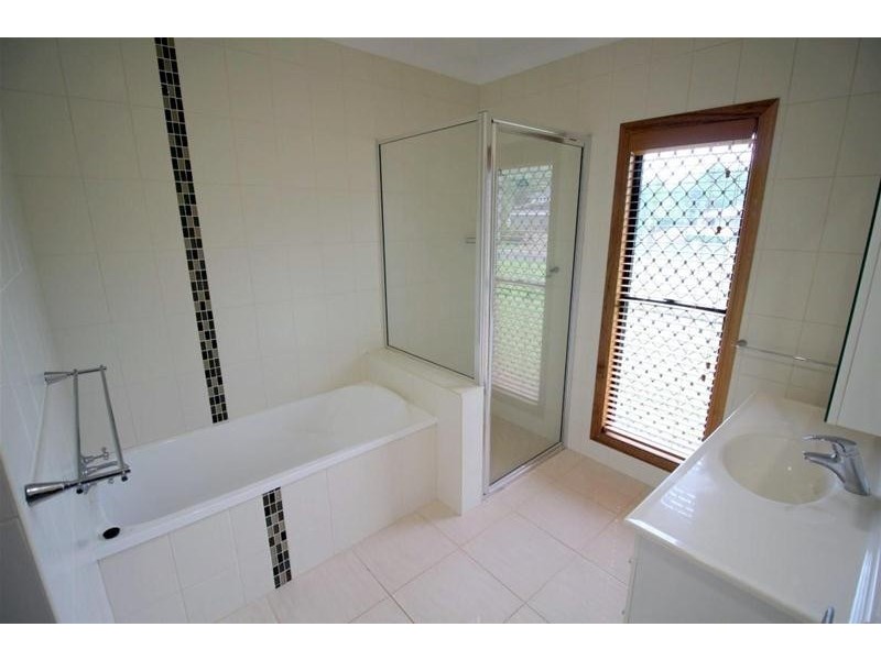 7 Sanctuary Crescent, Wongaling Beach QLD 4852