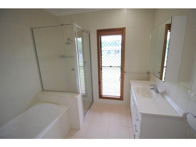 7 Sanctuary Crescent, Wongaling Beach QLD 4852