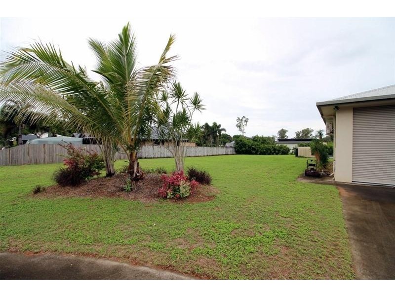7 Sanctuary Crescent, Wongaling Beach QLD 4852