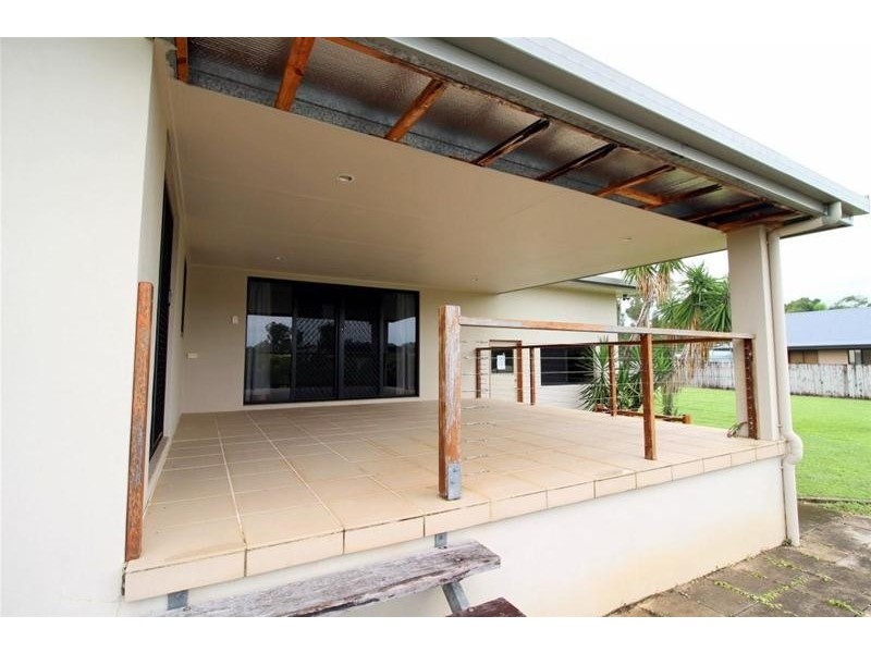 7 Sanctuary Crescent, Wongaling Beach QLD 4852