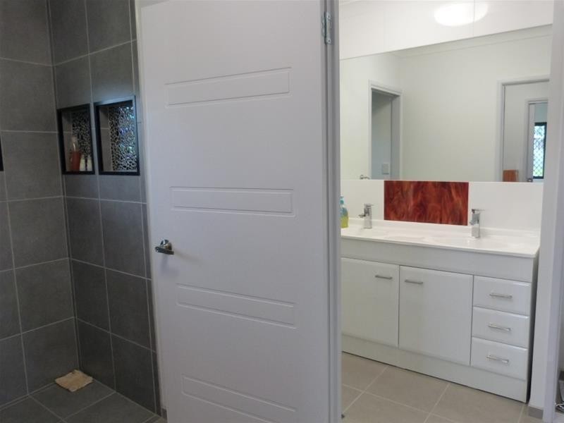 9 Glasgow Street, El Arish QLD 4855