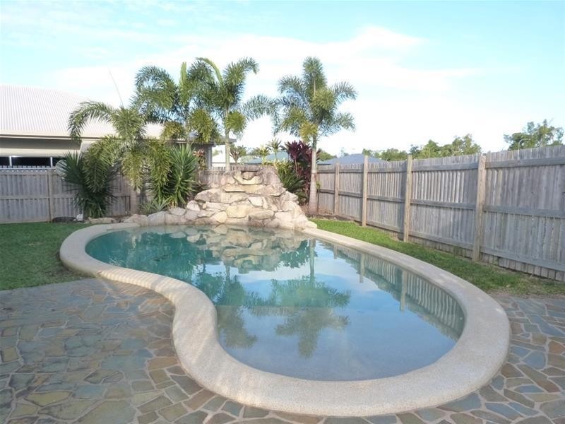 14 Genoa Court, South Mission Beach QLD 4852