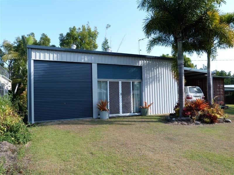 28 Melaleuca Drive, Tully Heads QLD 4854