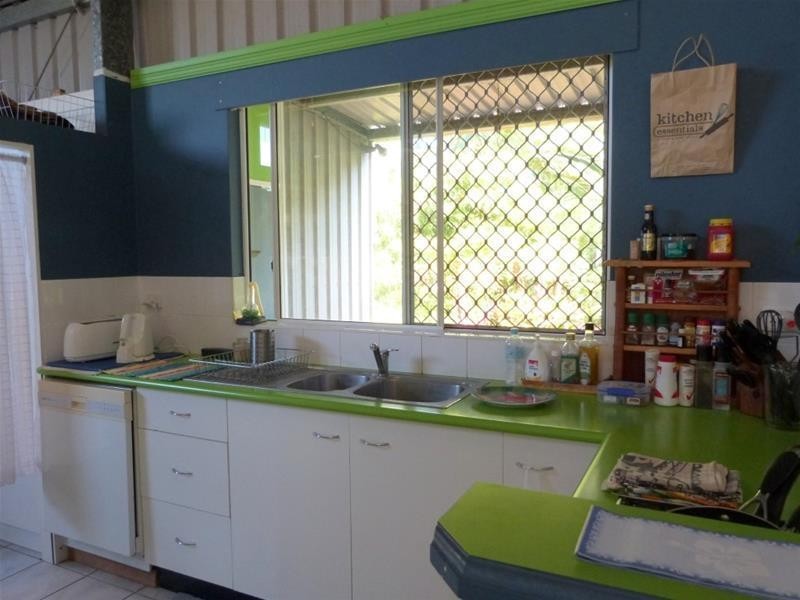 28 Melaleuca Drive, Tully Heads QLD 4854