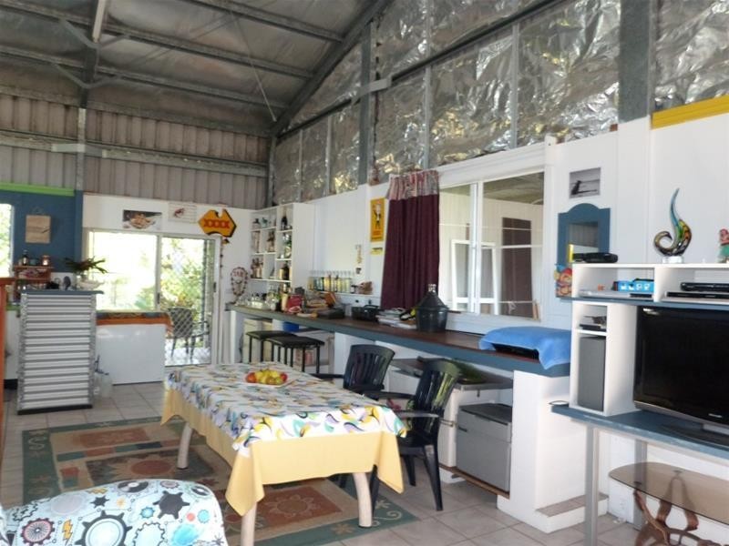 28 Melaleuca Drive, Tully Heads QLD 4854