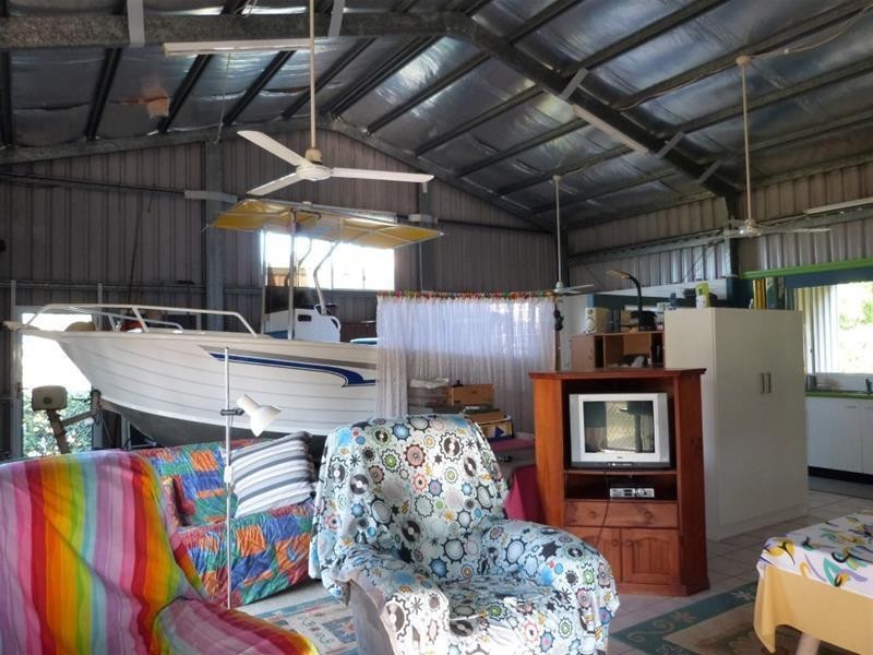 28 Melaleuca Drive, Tully Heads QLD 4854