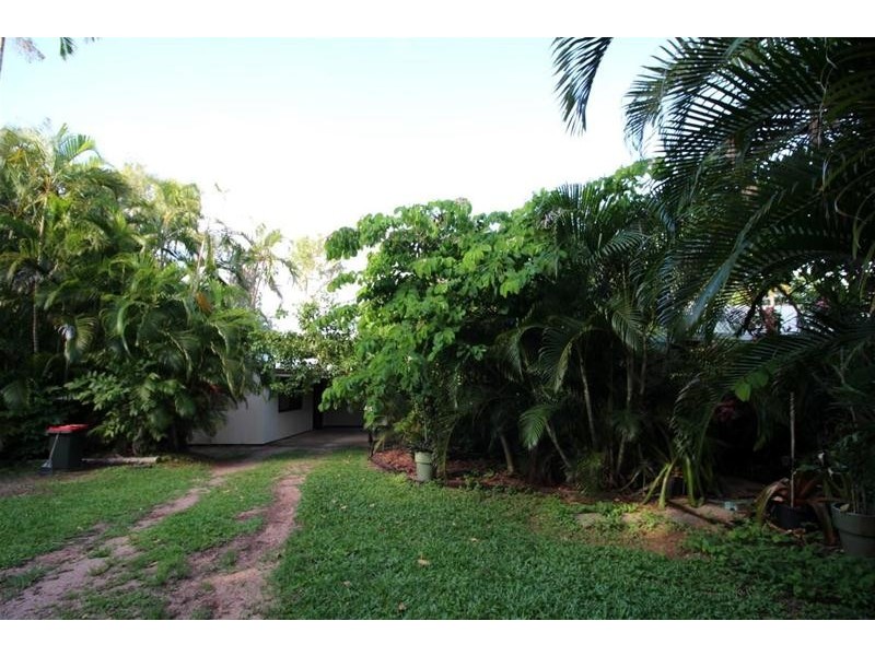 25 Pacific View Drive, Wongaling Beach QLD 4852