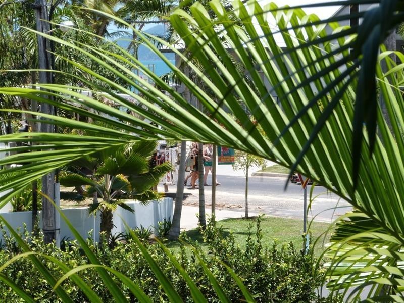 3 Donkin Lane, Mission Beach QLD 4852