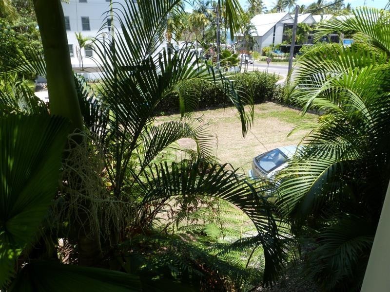 3 Donkin Lane, Mission Beach QLD 4852