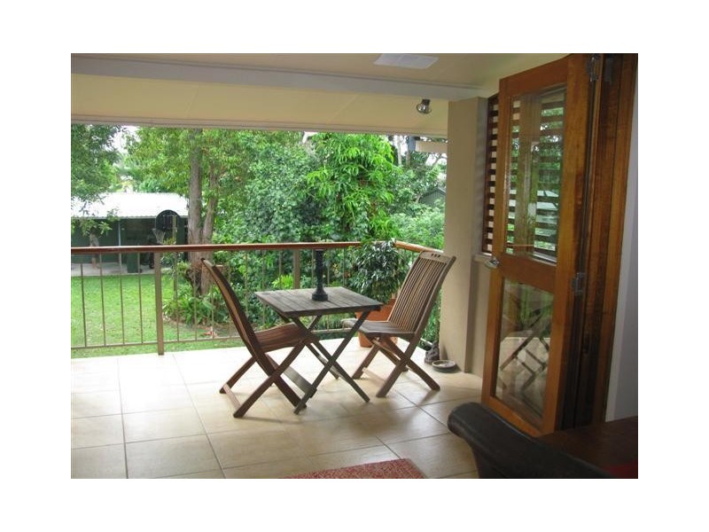 10 Wall Street, South Mission Beach QLD 4852