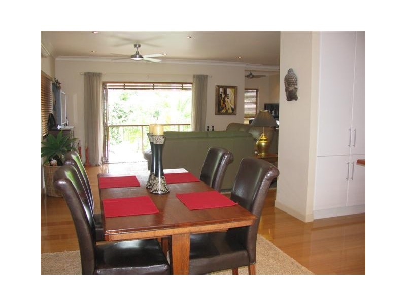 10 Wall Street, South Mission Beach QLD 4852